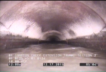 Crack Multiple, from 10 to 02 o'clock, within 8 inches of joint: YES
