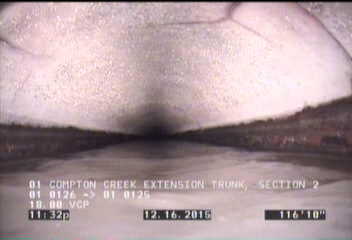 Crack Multiple, from 09 to 02 o'clock, within 8 inches of joint: YES
