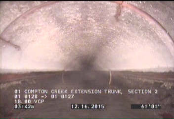 Crack Longitudinal, at 10 o'clock, within 8 inches of joint: YES