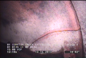 Crack Spiral, from 02 to 04 o'clock, within 8 inches of joint: YES