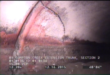 Crack Spiral, from 08 to 11 o'clock, within 8 inches of joint: YES