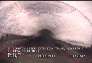 Crack Multiple, from 11 to 01 o'clock, within 8 inches of joint: YES