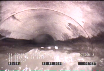 Crack Longitudinal, at 11 o'clock, within 8 inches of joint: YES