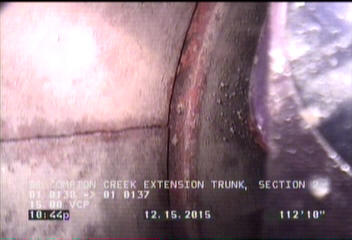 Crack Longitudinal, at 02 o'clock, within 8 inches of joint: YES