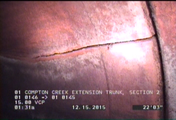 Crack Longitudinal, at 02 o'clock, within 8 inches of joint: YES