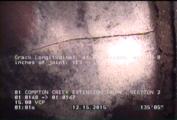 Crack Longitudinal, at 02 o'clock, within 8 inches of joint: YES