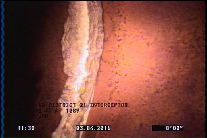 Deposits Attached Encrustation, 5 %of cross sectional area, from 09 to 03 o'clock, , within 8 inches of joint: YES, Finish