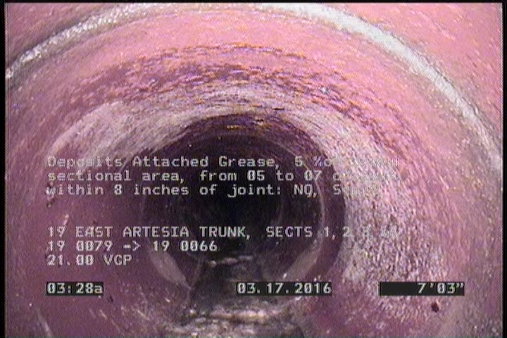 Deposits Attached Grease, 5 %of cross sectional area, from 05 to 07 o'clock, , within 8 inches of joint: NO, Start