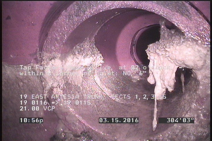 Tap Factory Made Active, at 02 o'clock, -, within 8 inches of joint: NO, 6"