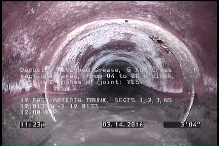 Deposits Attached Grease, 5 %of cross sectional area, from 04 to 08 o'clock, , within 8 inches of joint: YES, Start