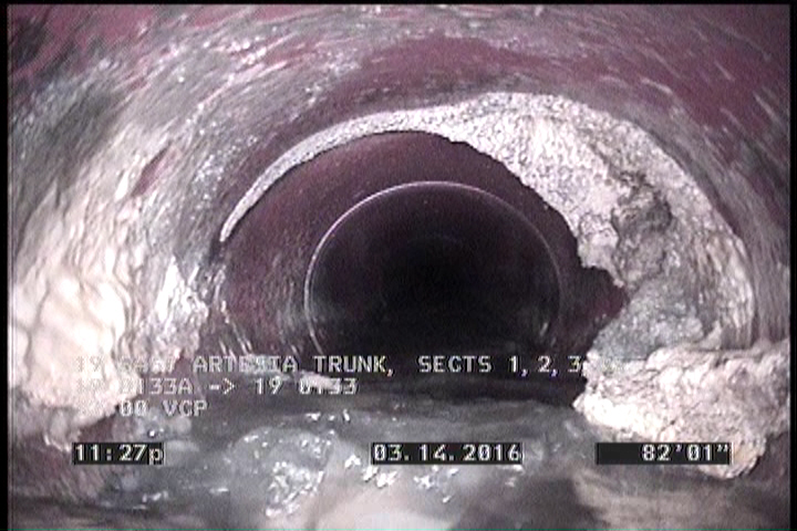 Deposits Attached Grease, 5 %of cross sectional area, from 08 to 04 o'clock, , within 8 inches of joint: YES