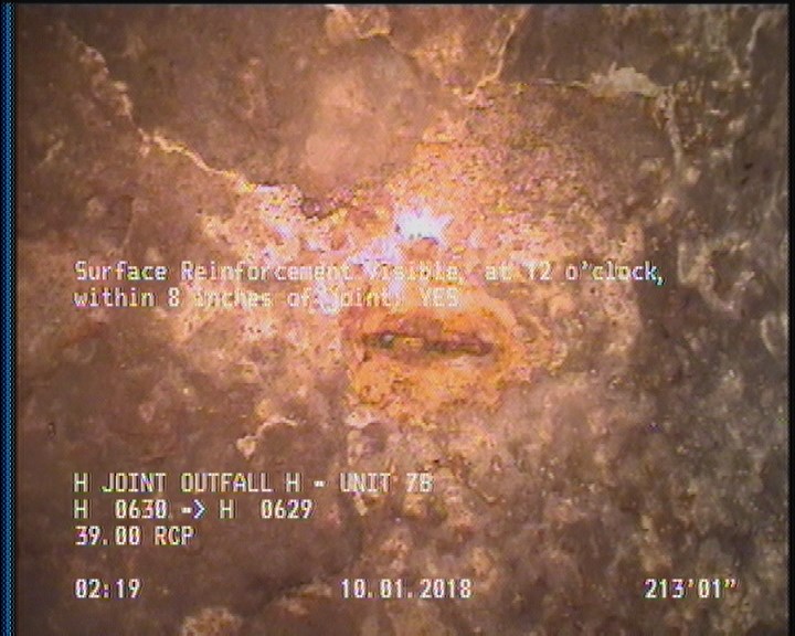 Surface Reinforcement Visible, at 12 o'clock, within 8 inches of joint: YES
