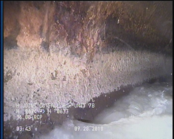 Deposits Attached Grease, 5 %of cross sectional area, from 03 to 09 o'clock, , within 8 inches of joint: YES, Start