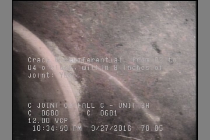 Crack Circumferential, from 02 to 04 o'clock, within 8 inches of joint: YES