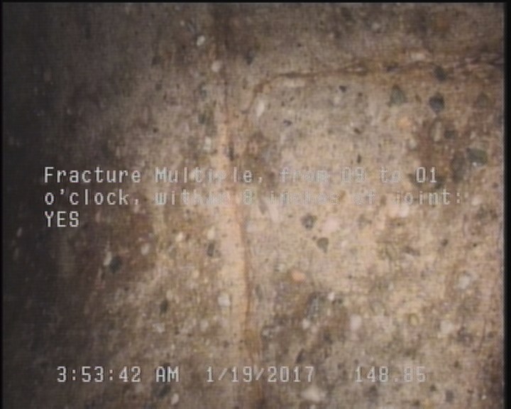 Fracture Multiple, from 09 to 01 o'clock, within 8 inches of joint: YES