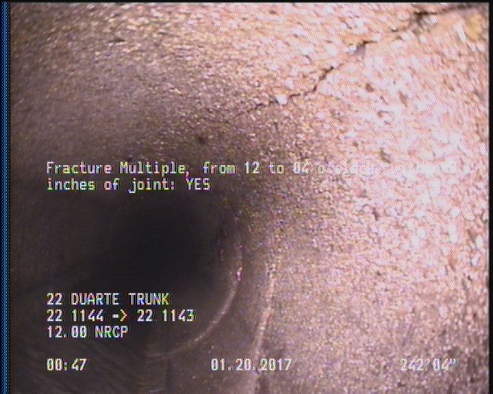 Fracture Multiple, from 12 to 04 o'clock, within 8 inches of joint: YES