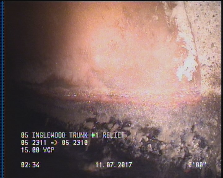 Deposits Attached Grease, 5 %of cross sectional area, from 04 to 08 o'clock, , within 8 inches of joint: YES, Start
