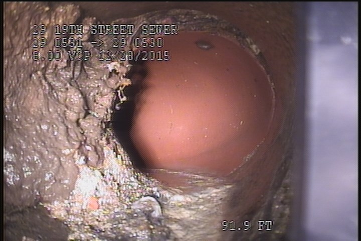 Tap Factory Made Active, at 03 o'clock, -, within 8 inches of joint: YES, 6"