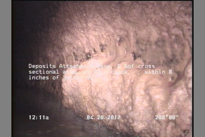 Deposits Attached Grease, 5 %of cross sectional area, at 03 o'clock, , within 8 inches of joint: NO