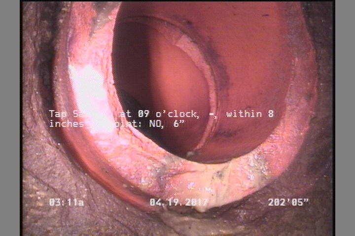 Tap Saddle, at 09 o'clock, -, within 8 inches of joint: NO, 6"