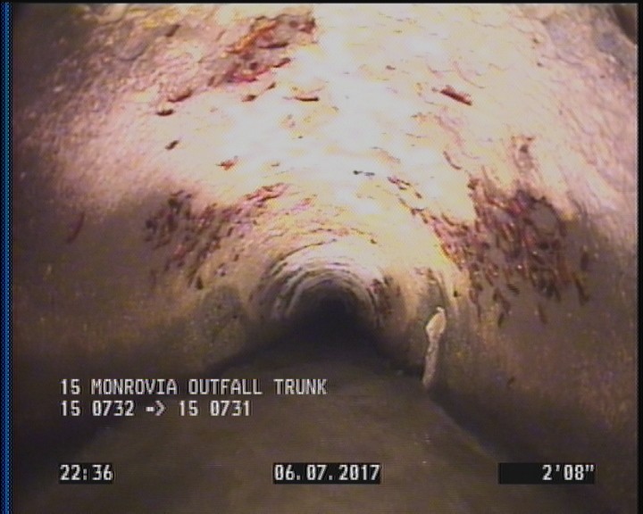 Deposits Attached Grease, 5 %of cross sectional area, from 04 to 08 o'clock, , within 8 inches of joint: YES, Start