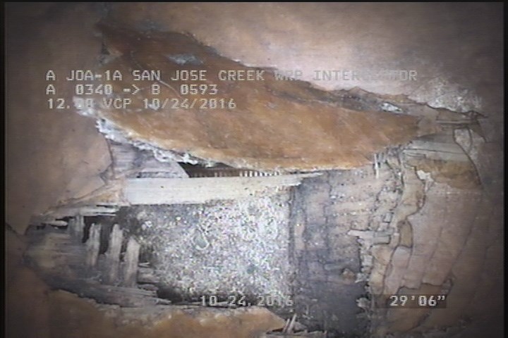 Surface Missing Wall, from 03 to 04 o'clock, within 8 inches of joint: NO - 2" X2" MISSING FIBERGLASS