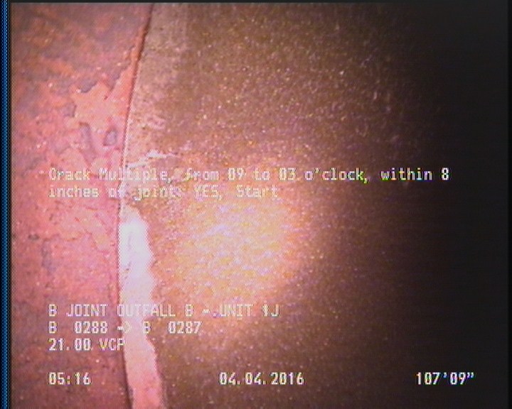 Crack Multiple, from 09 to 03 o'clock, within 8 inches of joint: YES, Start