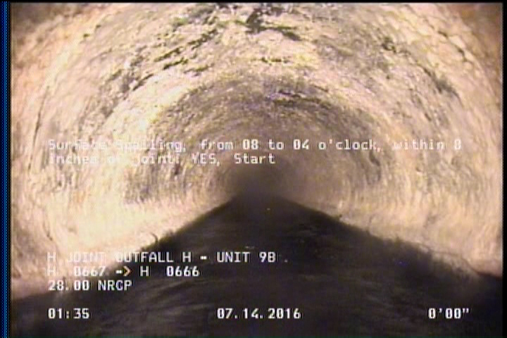 Surface Spalling, from 08 to 04 o'clock, within 8 inches of joint: YES, Start - LIGHT AMOUNT