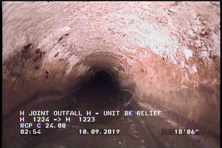 Surface Aggregate Projecting, from 09 to 03 o'clock, within 8 inches of joint: YES, Start