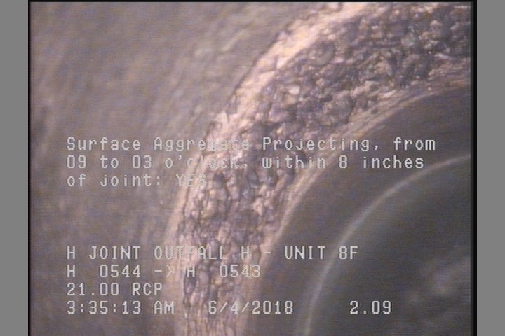 Surface Aggregate Projecting, from 09 to 03 o'clock, within 8 inches of joint: YES