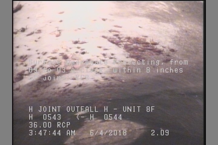 Surface Aggregate Projecting, from 09 to 03 o'clock, within 8 inches of joint: YES