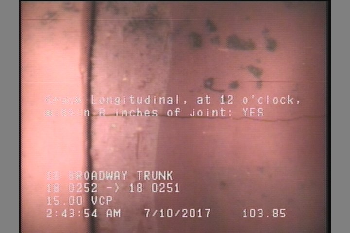 Crack Longitudinal, at 12 o'clock, within 8 inches of joint: YES
