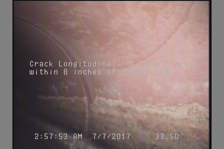 Crack Longitudinal, at 03 o'clock, within 8 inches of joint: YES