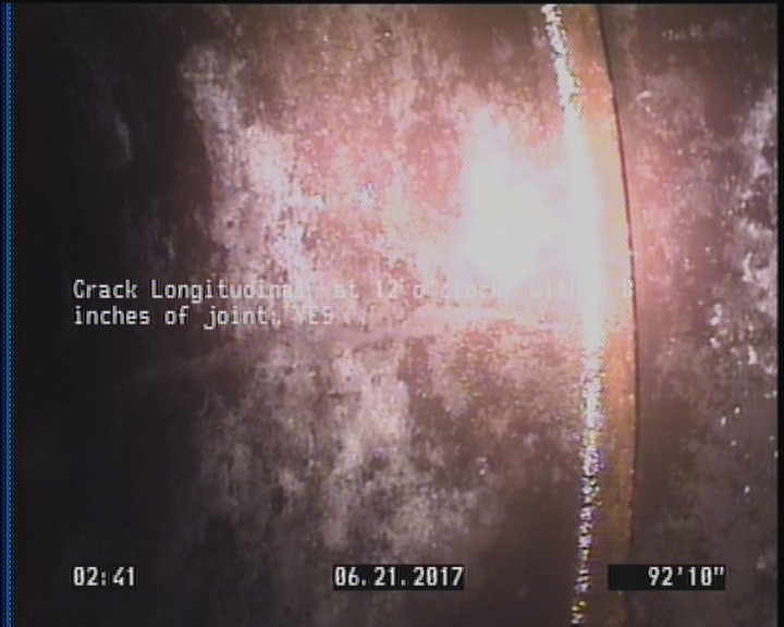 Crack Longitudinal, at 12 o'clock, within 8 inches of joint: YES