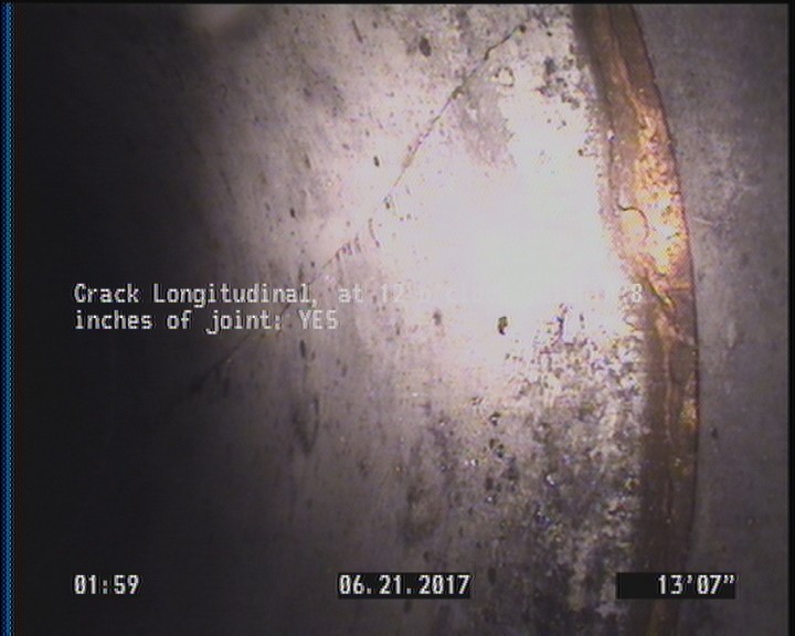 Crack Longitudinal, at 12 o'clock, within 8 inches of joint: YES