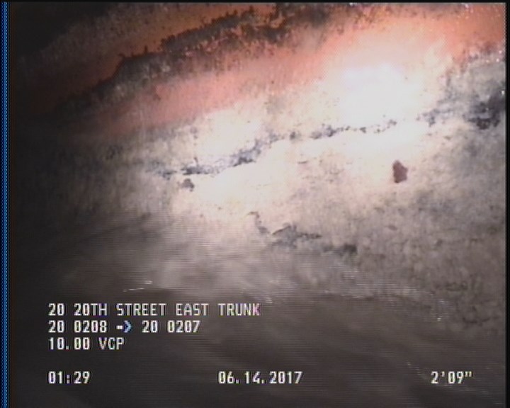 Deposits Attached Grease, 5 %of cross sectional area, from 04 to 08 o'clock, , within 8 inches of joint: YES, Start