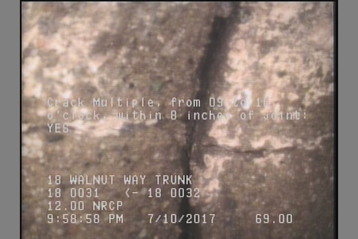 Crack Multiple, from 09 to 10 o'clock, within 8 inches of joint: YES
