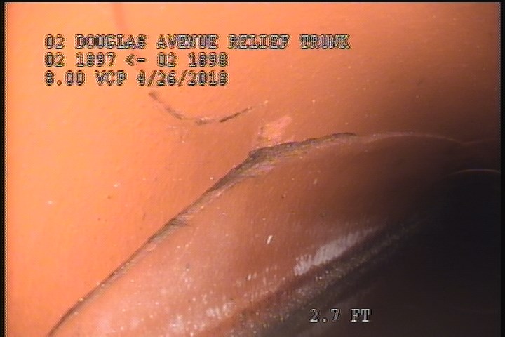 Broken, from 08 to 04 o'clock, within 8 inches of joint: YES, Start