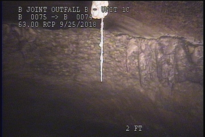 Surface Aggregate Projecting, from 09 to 03 o'clock, within 8 inches of joint: YES