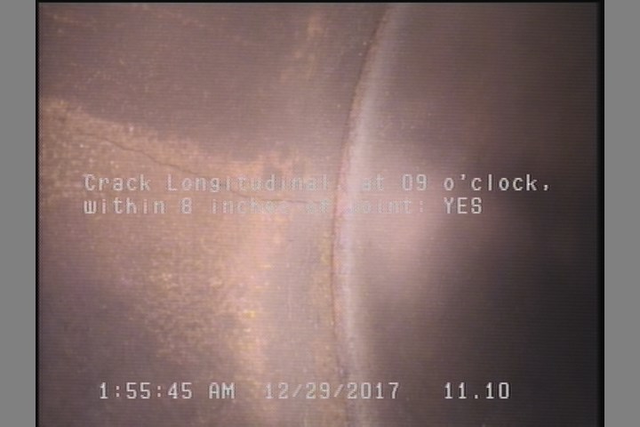 Crack Longitudinal, at 09 o'clock, within 8 inches of joint: YES