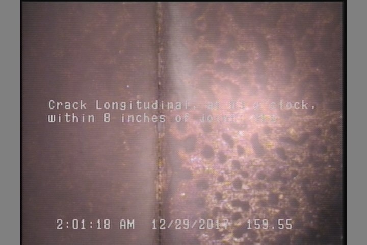 Crack Longitudinal, at 03 o'clock, within 8 inches of joint: YES