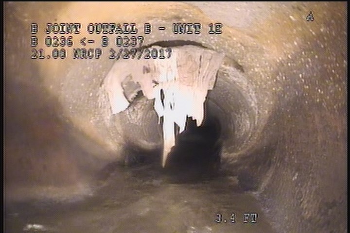 Deposits Attached Ragging, 10 %of cross sectional area, from 10 to 02 o'clock, , within 8 inches of joint: YES