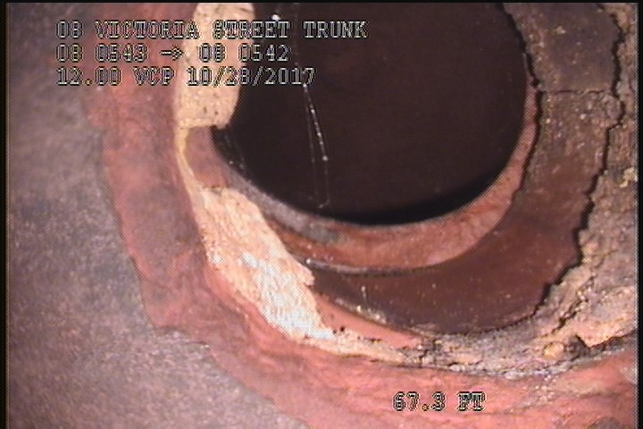 Tap Break-In, at 12 o'clock, -, within 8 inches of joint: NO, 4"