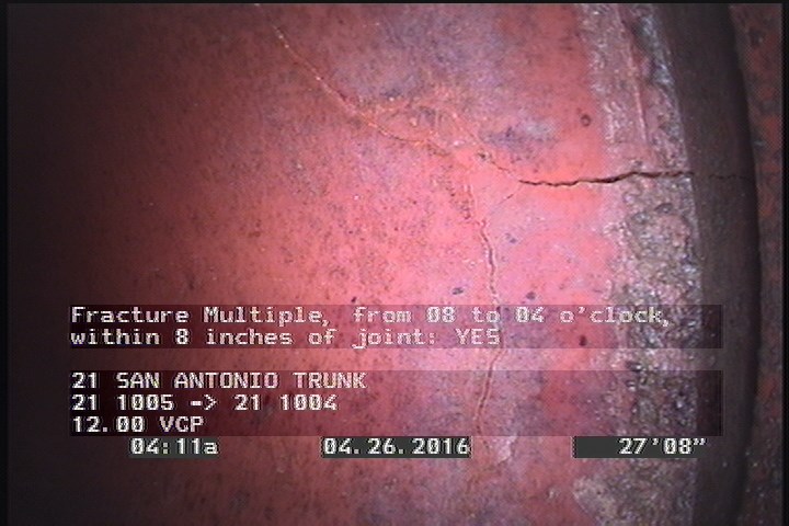 Fracture Multiple, from 08 to 04 o'clock, within 8 inches of joint: YES