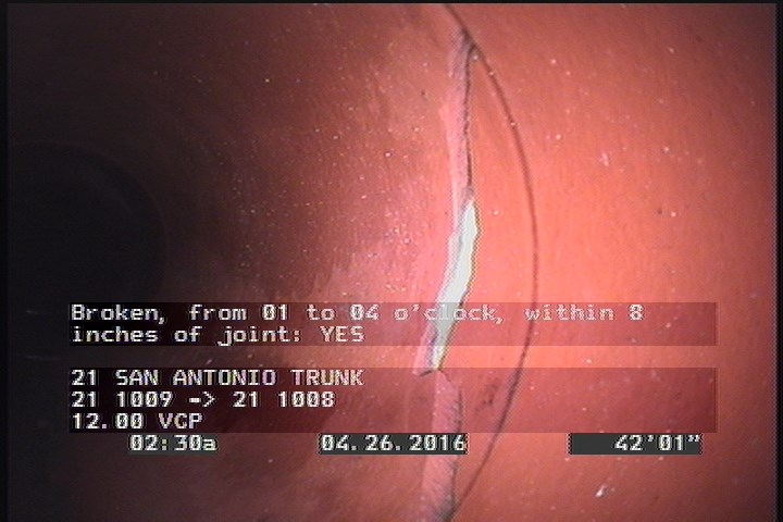 Broken, from 01 to 04 o'clock, within 8 inches of joint: YES