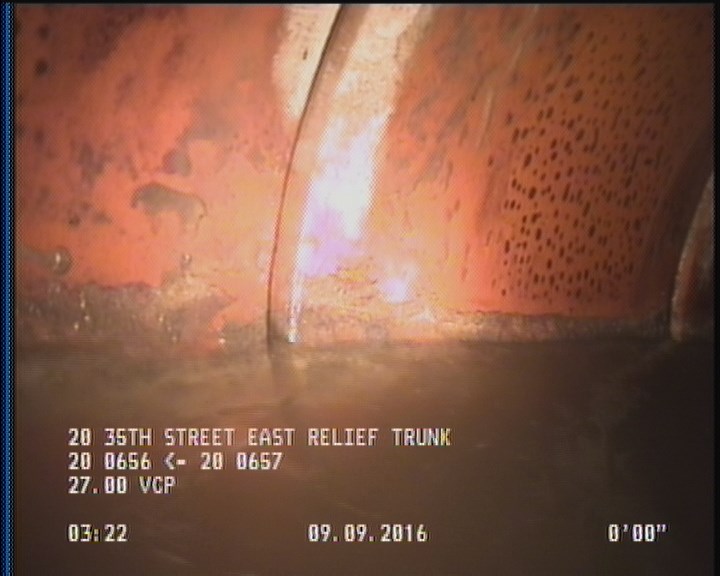 Deposits Attached Grease, 5 %of cross sectional area, from 04 to 08 o'clock, , within 8 inches of joint: YES, Start