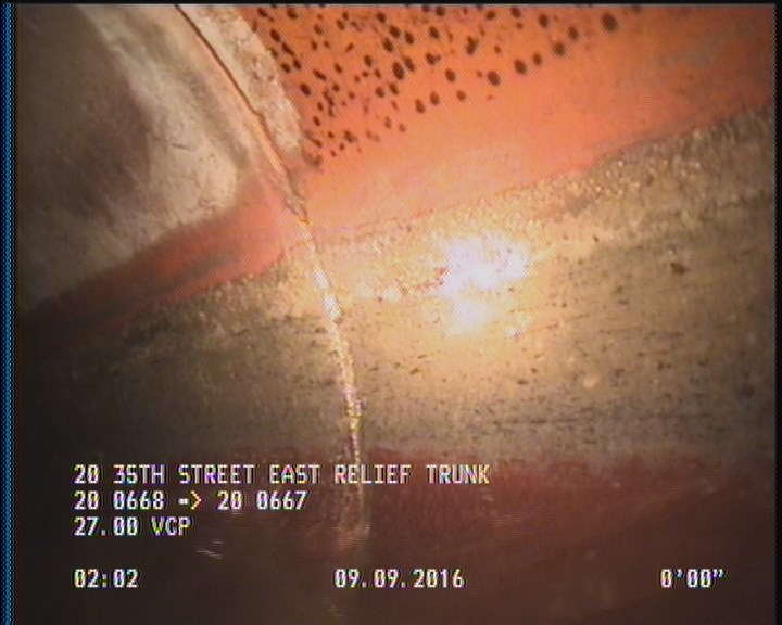 Deposits Attached Grease, 5 %of cross sectional area, from 04 to 08 o'clock, , within 8 inches of joint: YES, Start