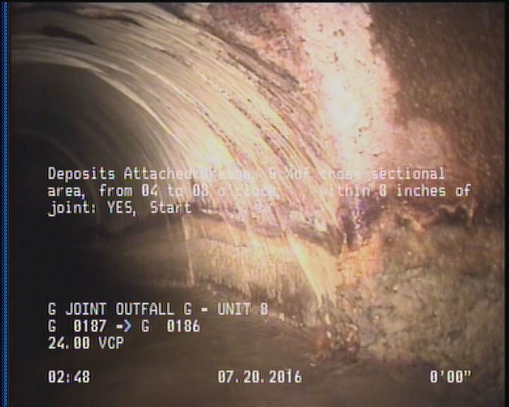 Deposits Attached Grease, 5 %of cross sectional area, from 04 to 08 o'clock, , within 8 inches of joint: YES, Start