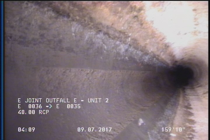 Deposits Settled Fine, 5 %of cross sectional area, at 06 o'clock, , within 8 inches of joint: YES, Start