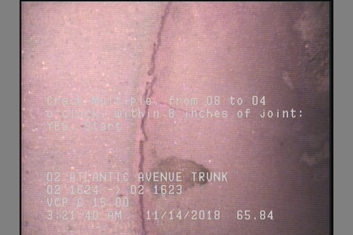 Crack Multiple, from 08 to 04 o'clock, within 8 inches of joint: YES, Start